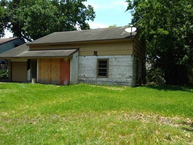 3831 Zephyr St, Houston, TX 77021 - photo 4