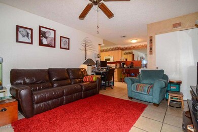 Living Room-Breakfast Room