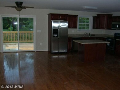 40330 Half Moon Cir, Mechanicsville, MD 20659 - photo 4