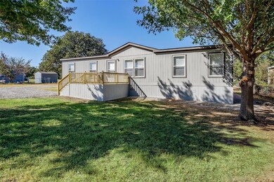 195 Clay Ct, Springtown, TX 76082 - photo 4