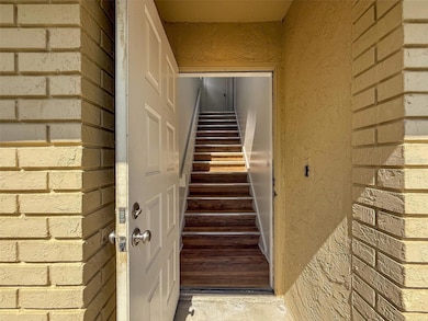 Welcome to 507 E Curlew Pl