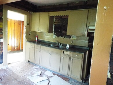 902 Seminary St, McComb, MS 39648 - photo 5