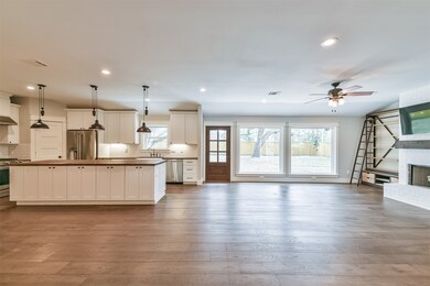 1308 Bayou Oak Dr, Friendswood, TX 77546 - photo 4