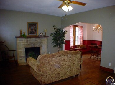1945 SW Randolph Ave, Topeka, KS 66604 - photo 3