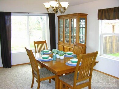 3130 NE Barrington Ct, Bend, OR 97701 - photo 5