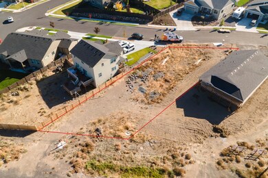 4615 SW Salmon Ave, Redmond, OR 97756 - photo 2