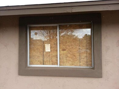 20130910_113410_W Hubbell St