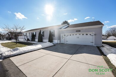 13771 Bluebell Ln, Cedar Springs, MI 49319 - photo 2