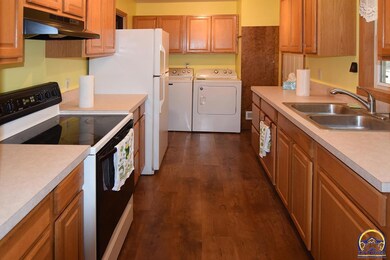 3517 SW Mayo Ave, Topeka, KS 66611 - photo 7