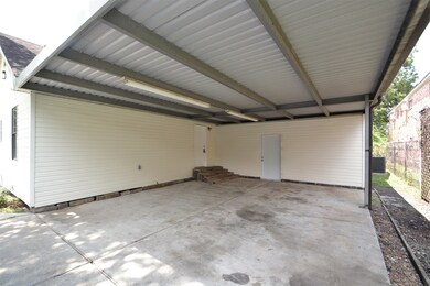 2815 Dalton St, Houston, TX 77017 - photo 3