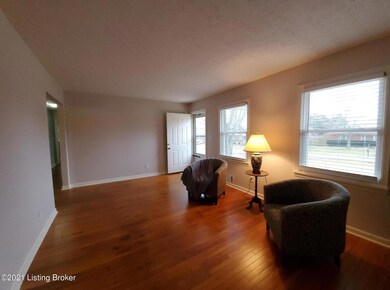 161 Forest Dr, Mount Washington, KY 40047 - photo 2