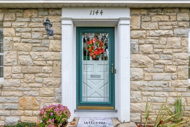 1144WMainSt-Exterior-2