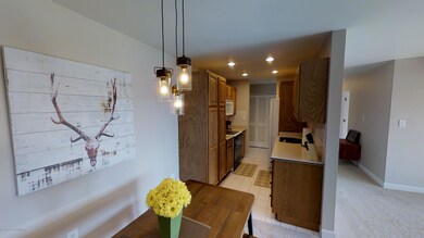 Dining & Kitchen