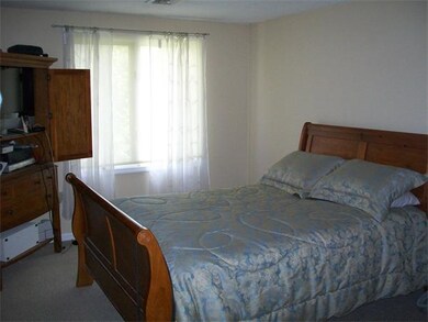 187 Brickett Hill Cir unit 187, Haverhill, MA 01830 - photo 6