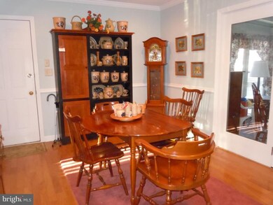 241 Zwecker Cir, New Holland, PA 17557 - photo 5