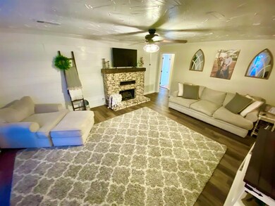 2117 Agnew St, Bonham, TX 75418 - photo 4