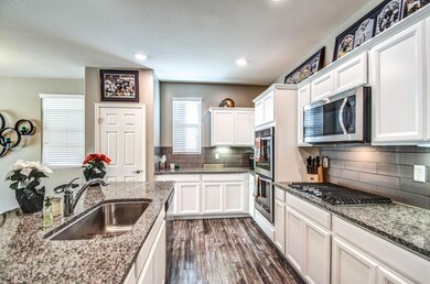 KITCHEN 4