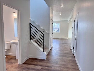 5241 S Paramount Dr unit 216, Riverdale, UT 84405 - photo 7