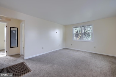 68 Horseshoe Rd, Leola, PA 17540 - photo 3