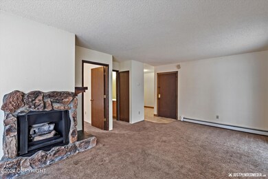 907 W 27th Ave unit 1, Anchorage, AK 99503 - photo 4