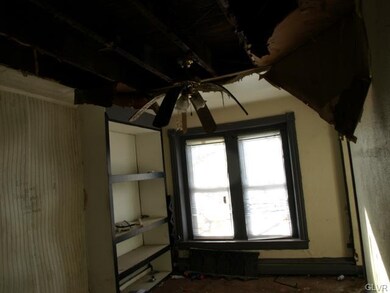 821 Jackson St, Allentown, PA 18102 - photo 2