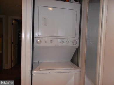 220 W Court St unit 3RD FL, Doylestown, PA 18901 - photo 7