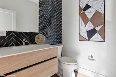 718 W 17th St unit 1W, Chicago, IL 60616 - photo 6