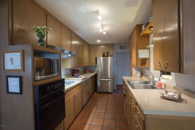 Large Kitchen