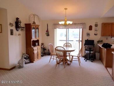 975 Ridgeview Dr, Wayland, MI 49348 - photo 5