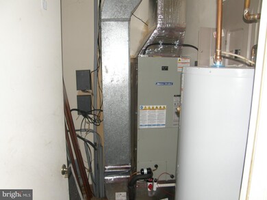 23306 Walnut Hollow Ct, California, MD 20619 - photo 5