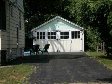 Parking Lot/Garage