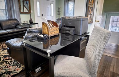 Business Center with Wireless Printer