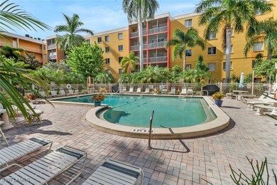 The Towers Condominiums unit 401, Fort Myers, FL 33901 - photo 2