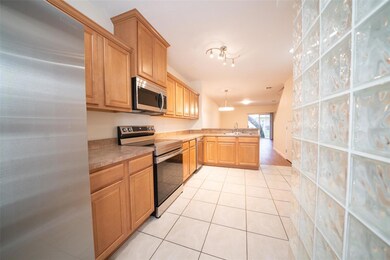 5808 Nature Terrace Cove, Tampa, FL 33617 - photo 5