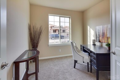 20824 Gateway Dr, Bend, OR 97702 - photo 4