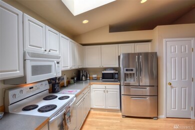 2113 Palisade Blvd, Dupont, WA 98327 - photo 6