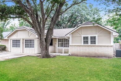 6326 Silver Chalice Dr, Houston, TX 77088 - photo 3