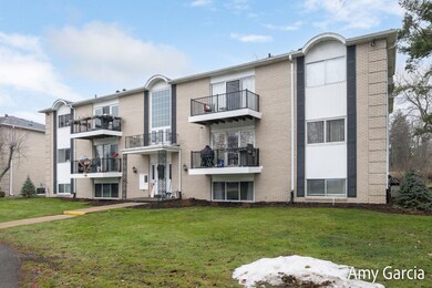 2-web-or-mls-2759 Leonard Street Buildin