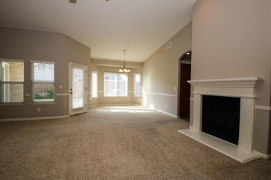 6817 E Cortland Ave, Fresno, CA 93727 - photo 7