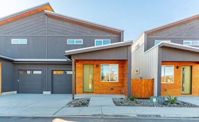 61647 Daly Estates Dr unit 11, Bend, OR 97702 - photo 3