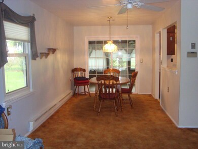 4 Cheshire Ct, Southampton, NJ 08088 - photo 2