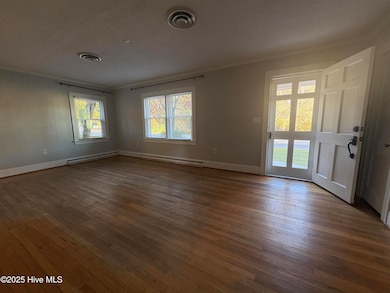 301 River Rd, Washington, NC 27889 - photo 7