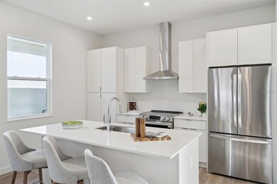 454 Skyfield Ct, Lady Lake, FL 32159 - photo 3