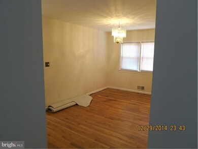 14102 Parkland Dr, Rockville, MD 20853 - photo 3