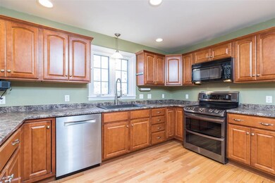 3 Stonewall Way, Newmarket, NH 03857 - photo 5