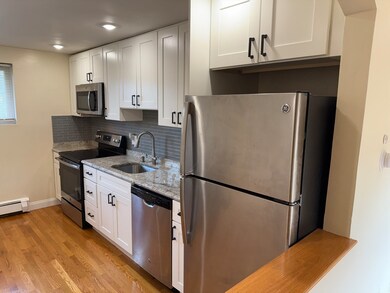 40 Westgate Rd unit 5, Boston College, MA 02467 - photo 3