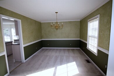 323 Richmond Dr, Jacksonville, NC 28540 - photo 6