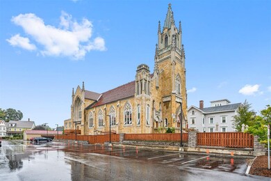 54 Pleasant St unit 3, Concord, NH 03301 - photo 4