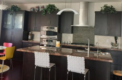 R - Kitchen