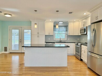 Open Kitchen